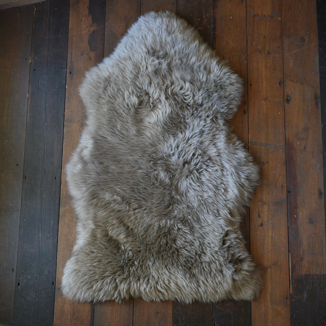 Merino Sheepskin Rug | Stone