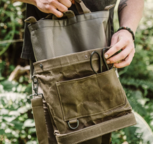 Load image into Gallery viewer, Small Foraging Bag | Dark Khaki
