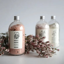 Load image into Gallery viewer, Geranium, Orange &amp; Cacao French Apothecary Bath Soak
